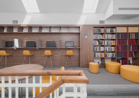 კავკასიის უნივერსიტეტი (CU)